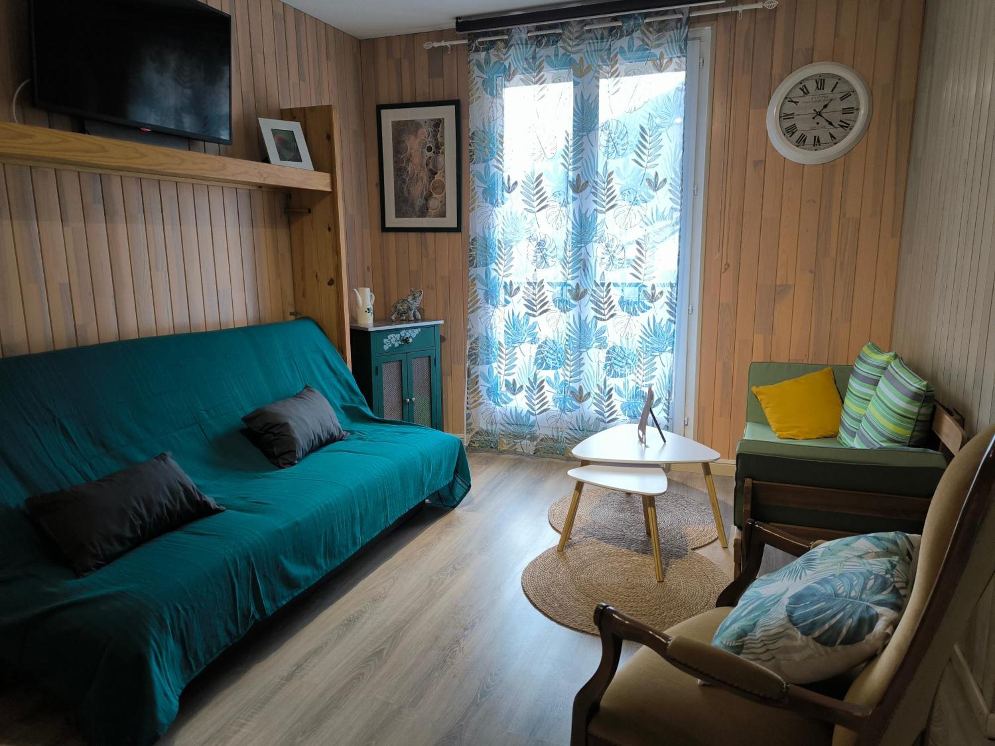 Appartement Vert Tendre Face A La Montagne Bagneres-de-Luchon Exterior foto